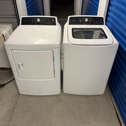 Frigidaire Washer and Dryer Set