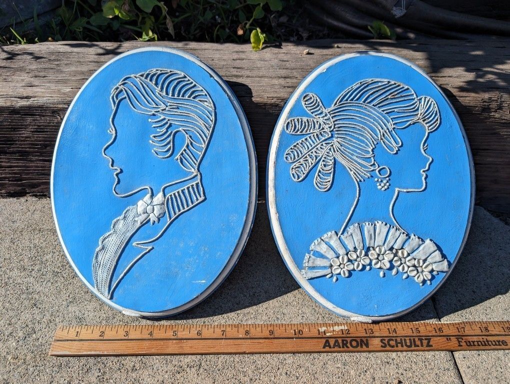 Vintage Cameo Silhouette Man & Woman Pair Plaster Plaque