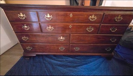 ****BEDROOM SET****Origunal Cherry Wood Dresser/Headboard & Foot board with corner posts