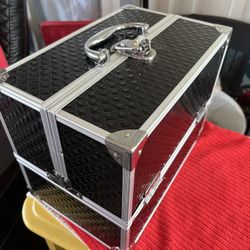 Makeup Carrier