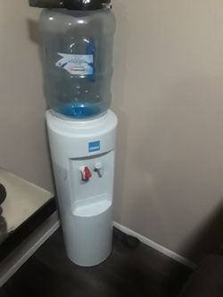 Water cooler