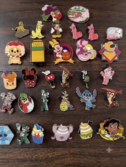Disneyland Disney Pin lot