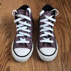 Converse Chuck Taylor High top Girls 11