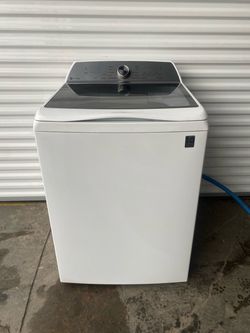 Large 5.0 cu. ft. capacity, great for a family and big loads.