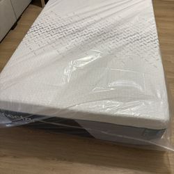Brand New (*never slept on) Full Mattress