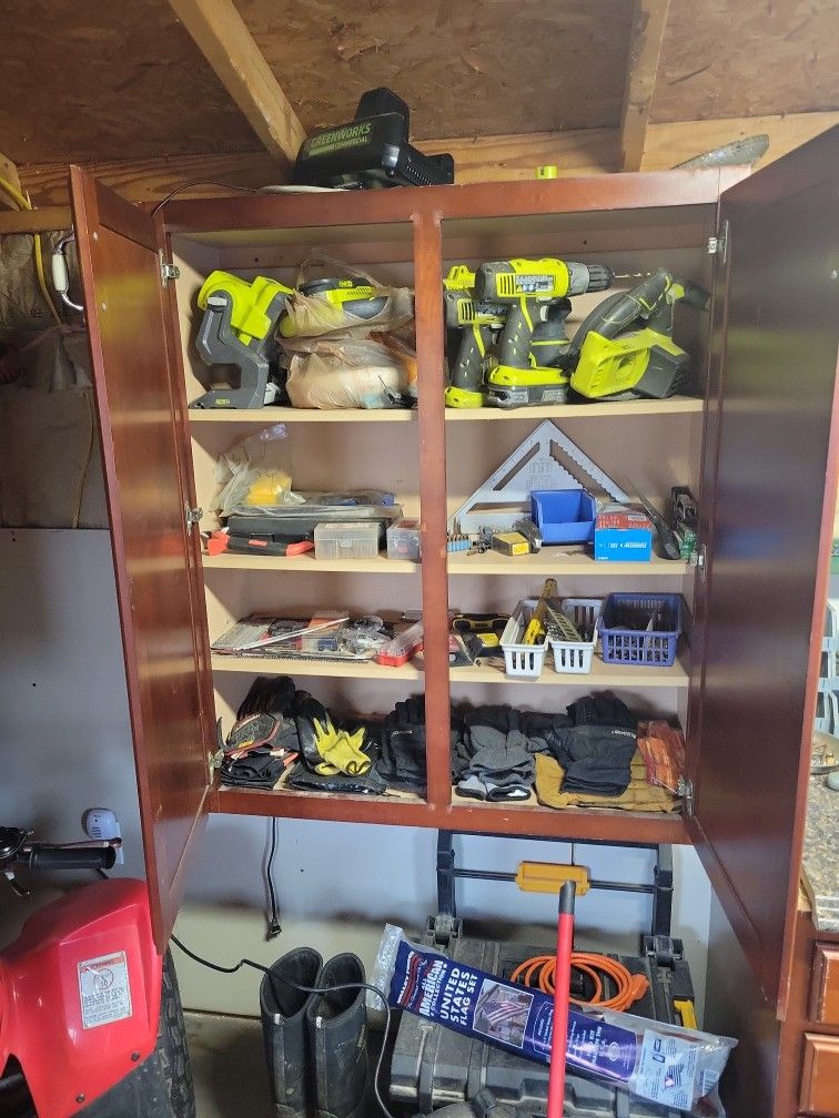 Cabinets , Ryobi Tools, Lots Of Miscellaneous Tools. Must Go. Also Have Lots Of Manley Stuff To Sell.
