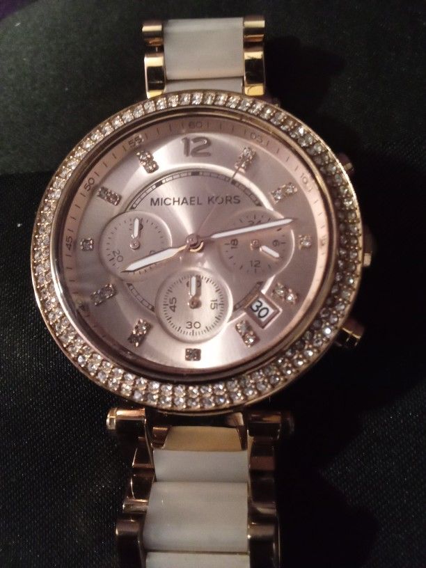 MICHAEL KORS