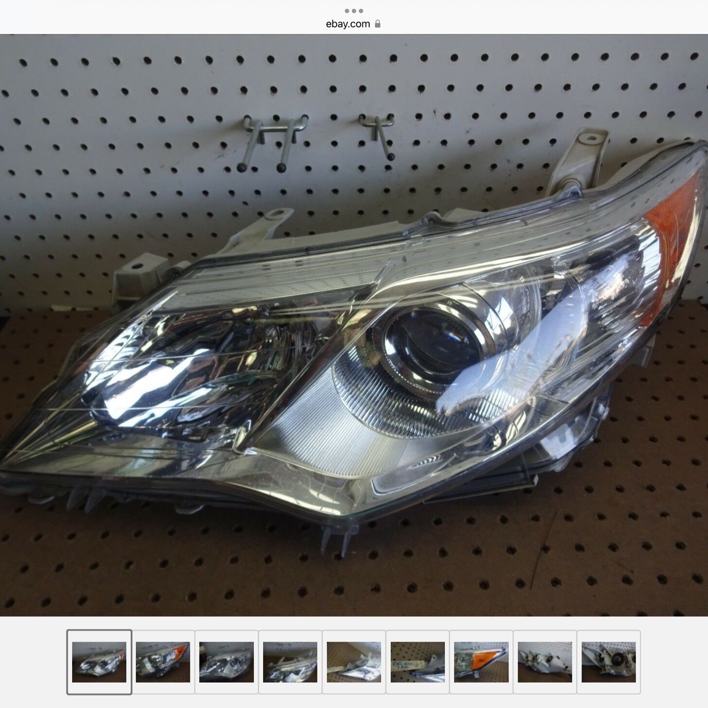 1 broken tab 2012-2014 Toyota Camry Base Left driver headlight OEM 2013