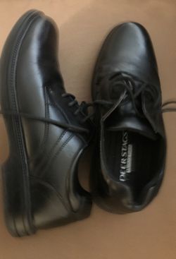 Size 11 work shoes perfect condition!!