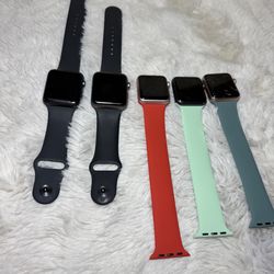 Lot of 5 Apple Watch for parts or repairs read
