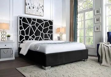 NEW VELVET KING BED FRAME WITH SILVER HONEYCOMB DESIGN 