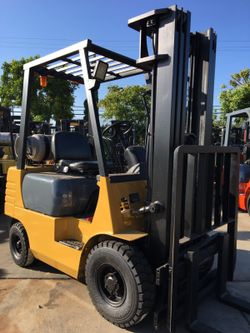 Cat pneumatic forklift for sale
