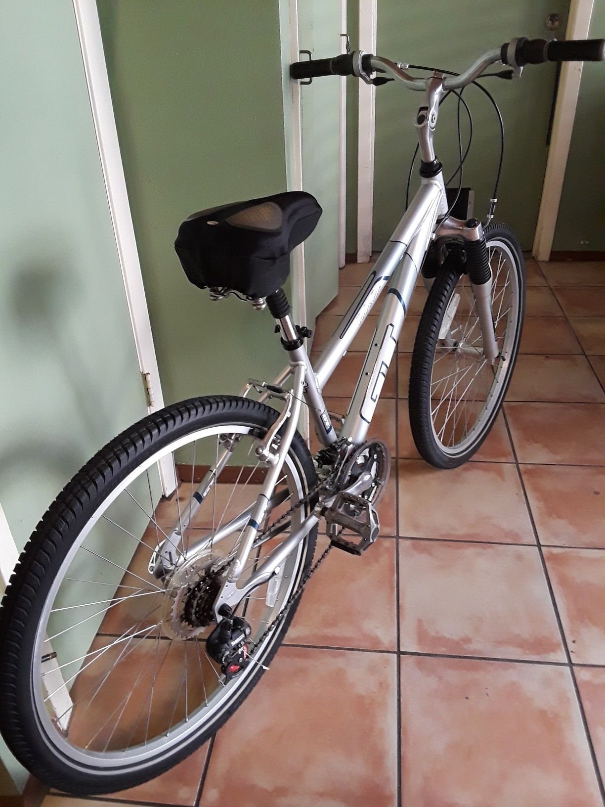 Women s GT Timberline Mountain Bike 26 inch for Sale in Humble TX OfferUp