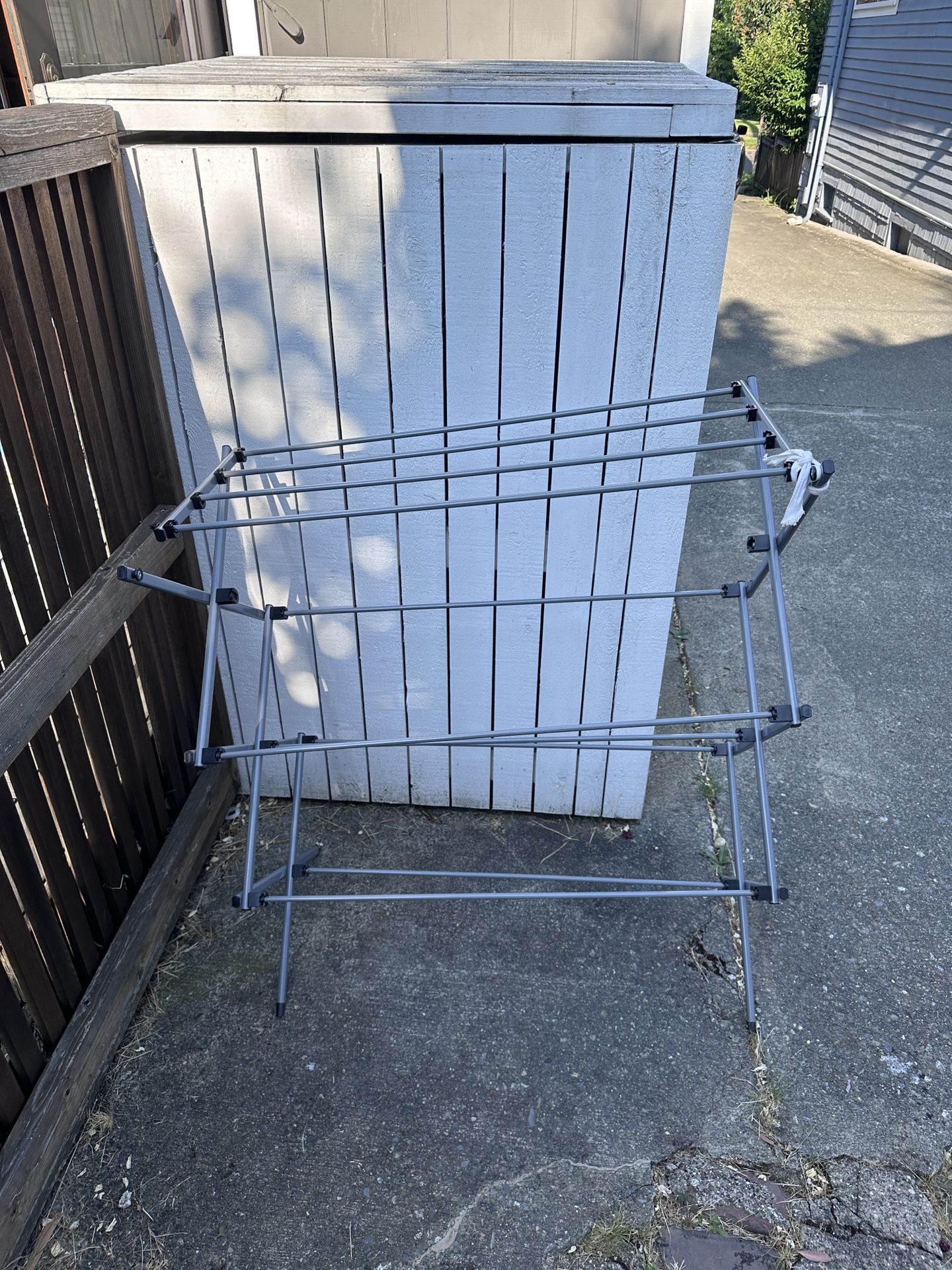 (broken) Clothing Rack, Drying Rack 