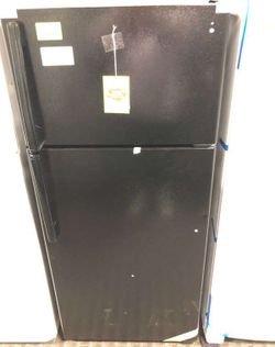 GE Top Freezer Refrigerator EZW