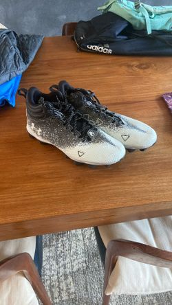 Mens 10.5 Football Cleats