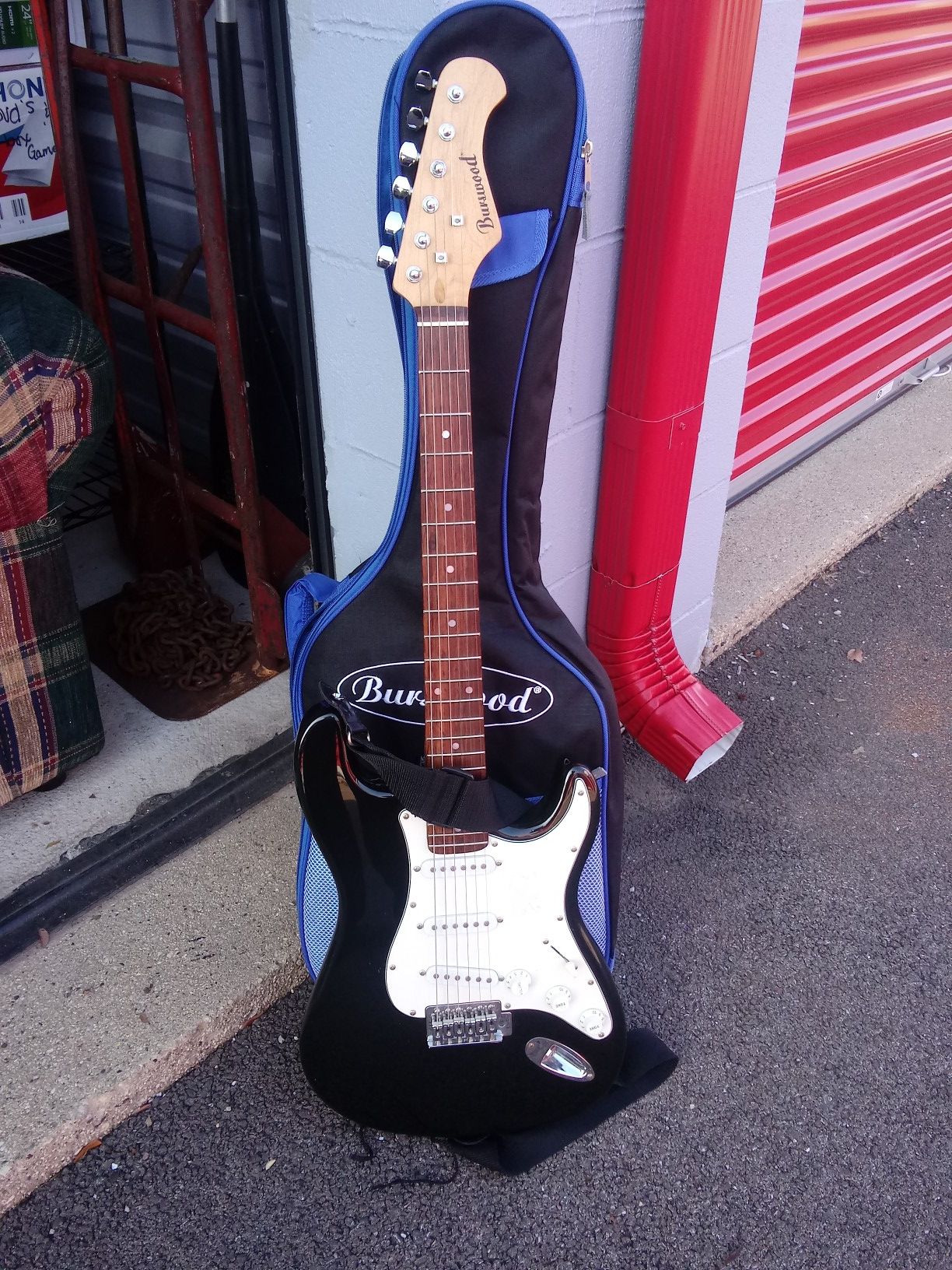 Burswood electric guitar with bag/backpack