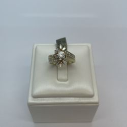 14k Gold Diamond Ring. New.