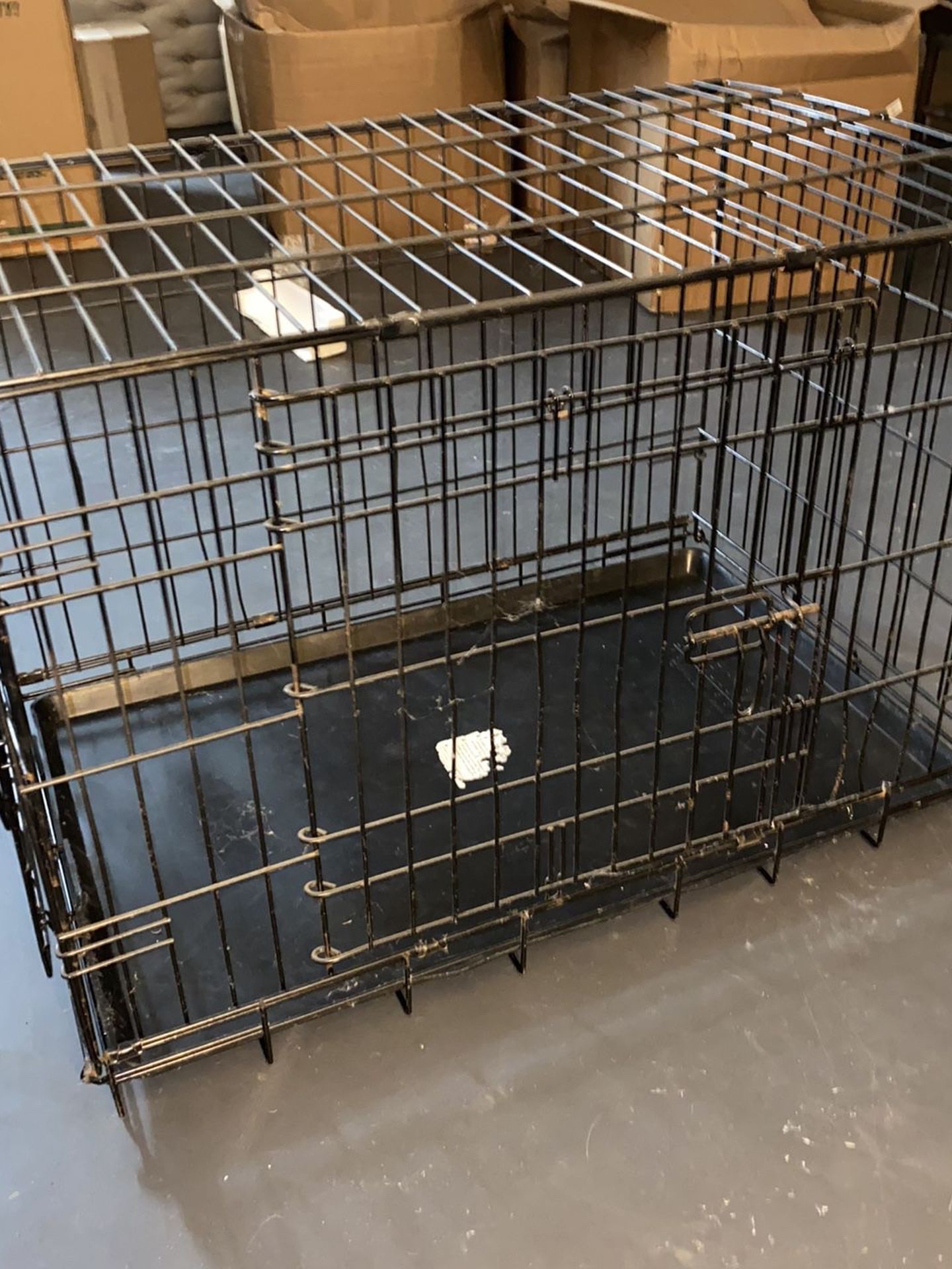 Dog Crate / Kennel L/XL