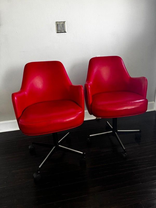 Office Chairs - 6 Available
