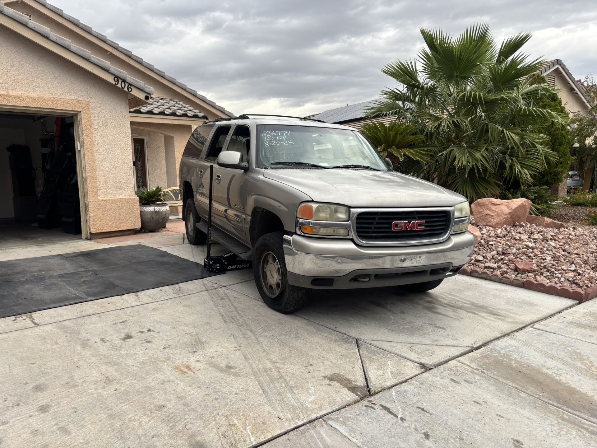 GMC Yukon Part Out 02