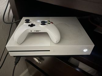 Xbox One S And 55” Panasonic Hd Tv 