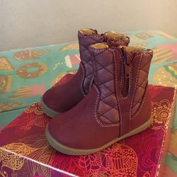 Toddler boots size 5