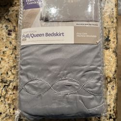 Bedskirt