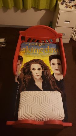 Toddler bed 🛌 😴