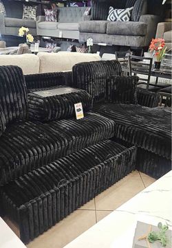 Sleeper Sectional With Storage! Massive Discounted Proce