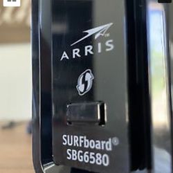 Motorola/ARRIS Surfboard Sbg6580 DOCSIS 3.0 Cable Modem WiFi Router