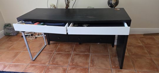 Desk -  Black and White
