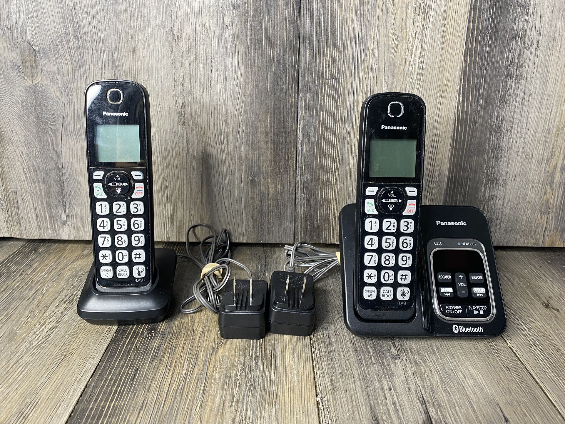 Bluetooth Panasonic KX-TGD560 Answering Machine Base + Handheld Phone KX-TGDA52