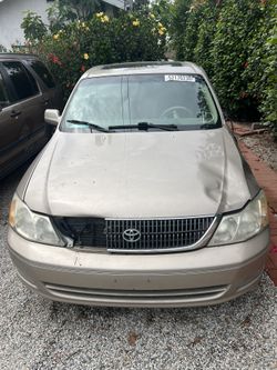 2000 Toyota Avalon