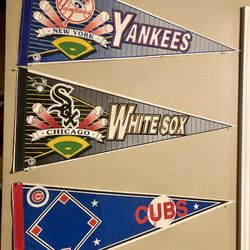 90s Vintage MLB Baseball Pennants 