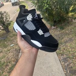Jordan 4 White Thunder 