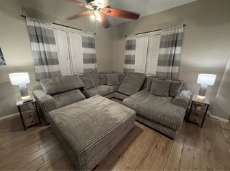 $3,000+ Ashley Lindyn Fog 5pc Modular Sectional + Oversized Ottoman (PLEASE READ ENTIRE POST BEFORE MESSAGING)