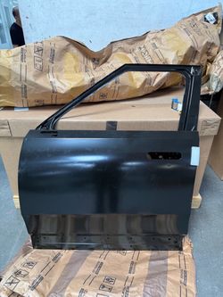 Rivian R1S Left Front Door OEM