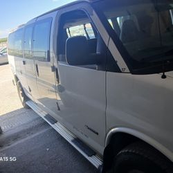 2005 Chevy Express 3500