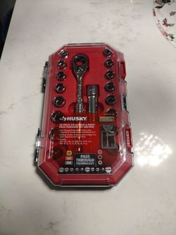 Husky 35- piece 3/8 drive 6- point pass through set