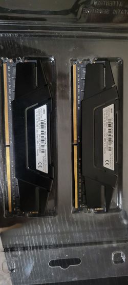 16GB RAM (2 x 8GB sticks)