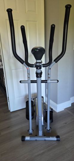 Exercise machine lillipical
