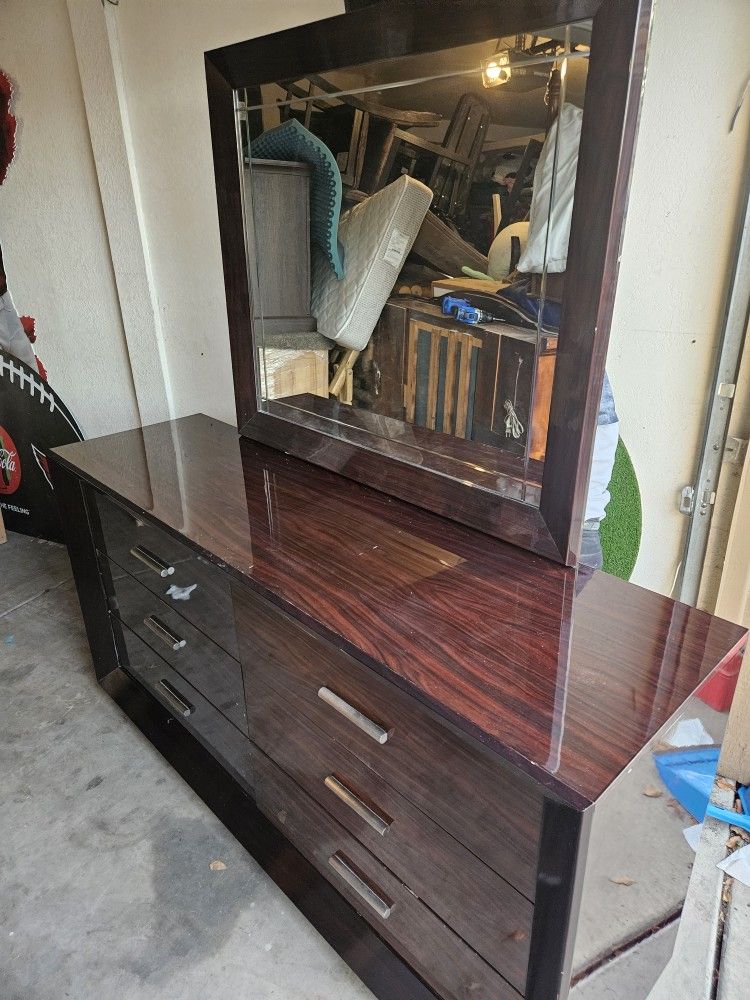 Dresser And Mirror In Perfect Condition