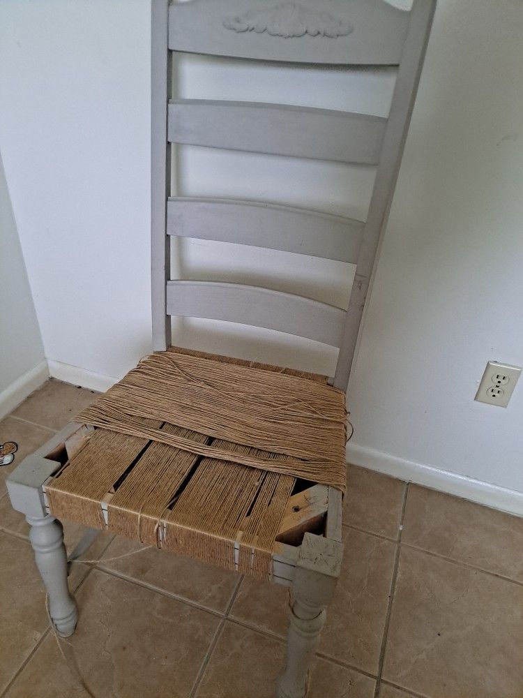 Broyhill Project Chair