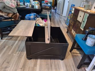 Coffee table with storage