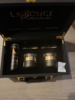 La Rouge Pierre Regenerative Skincare Gift Set