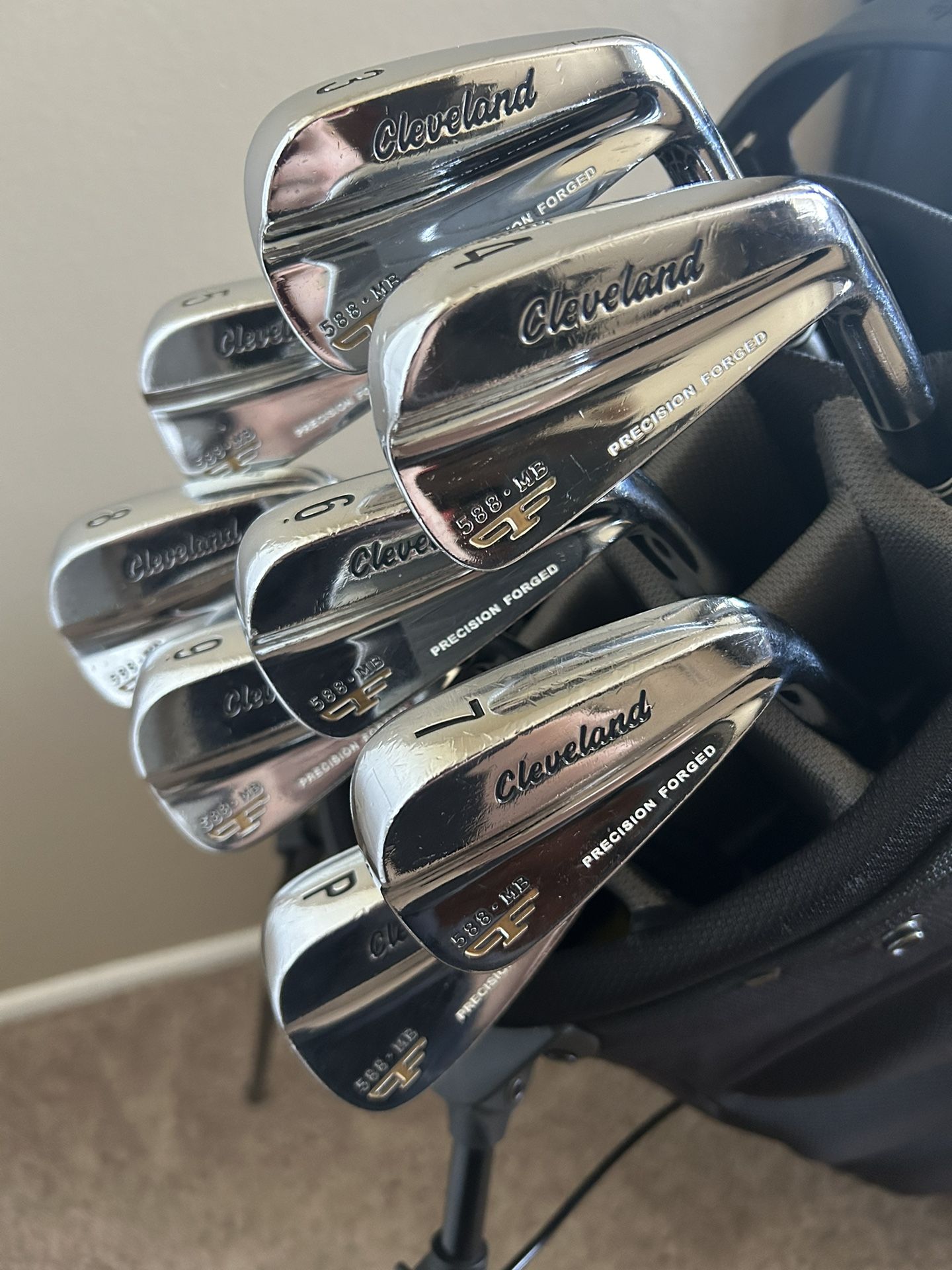 Cleveland Golf 588 MB Iron Set for Sale in Santa Ana, CA - OfferUp