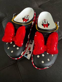 Crocs x Minnie Mouse Classic Clogs