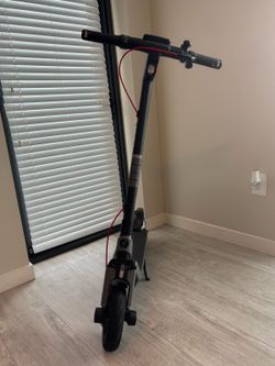Segway Ninebot E3 Pro Electric Scooter - Excellent Condition - $475