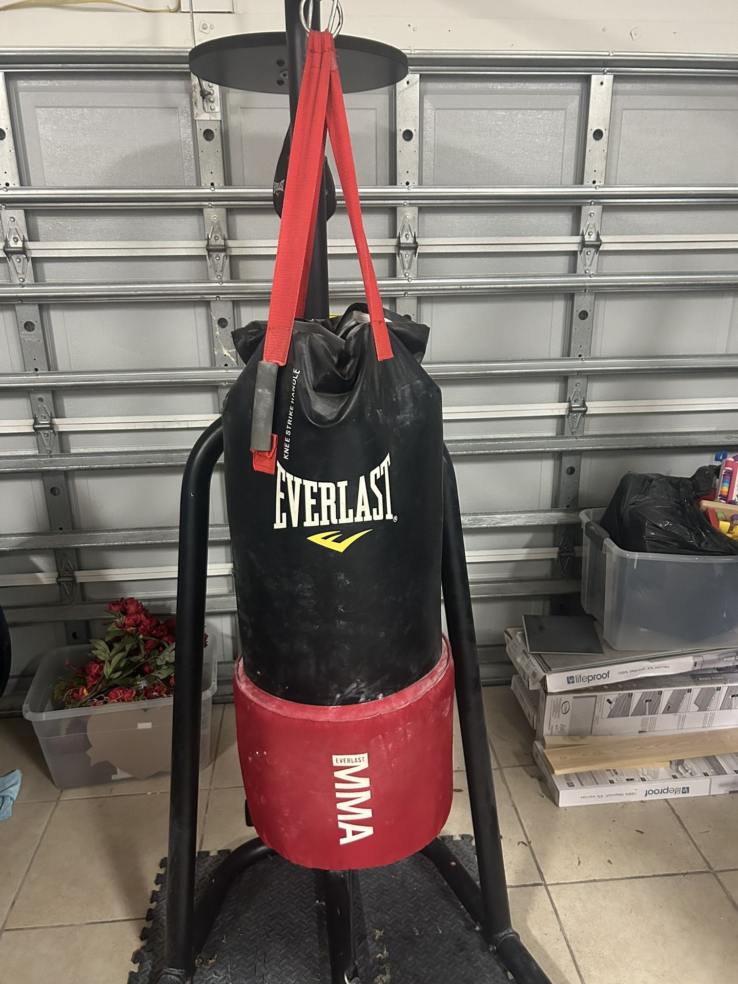 Punching bag And heavy bag stand with Speed bag Platform